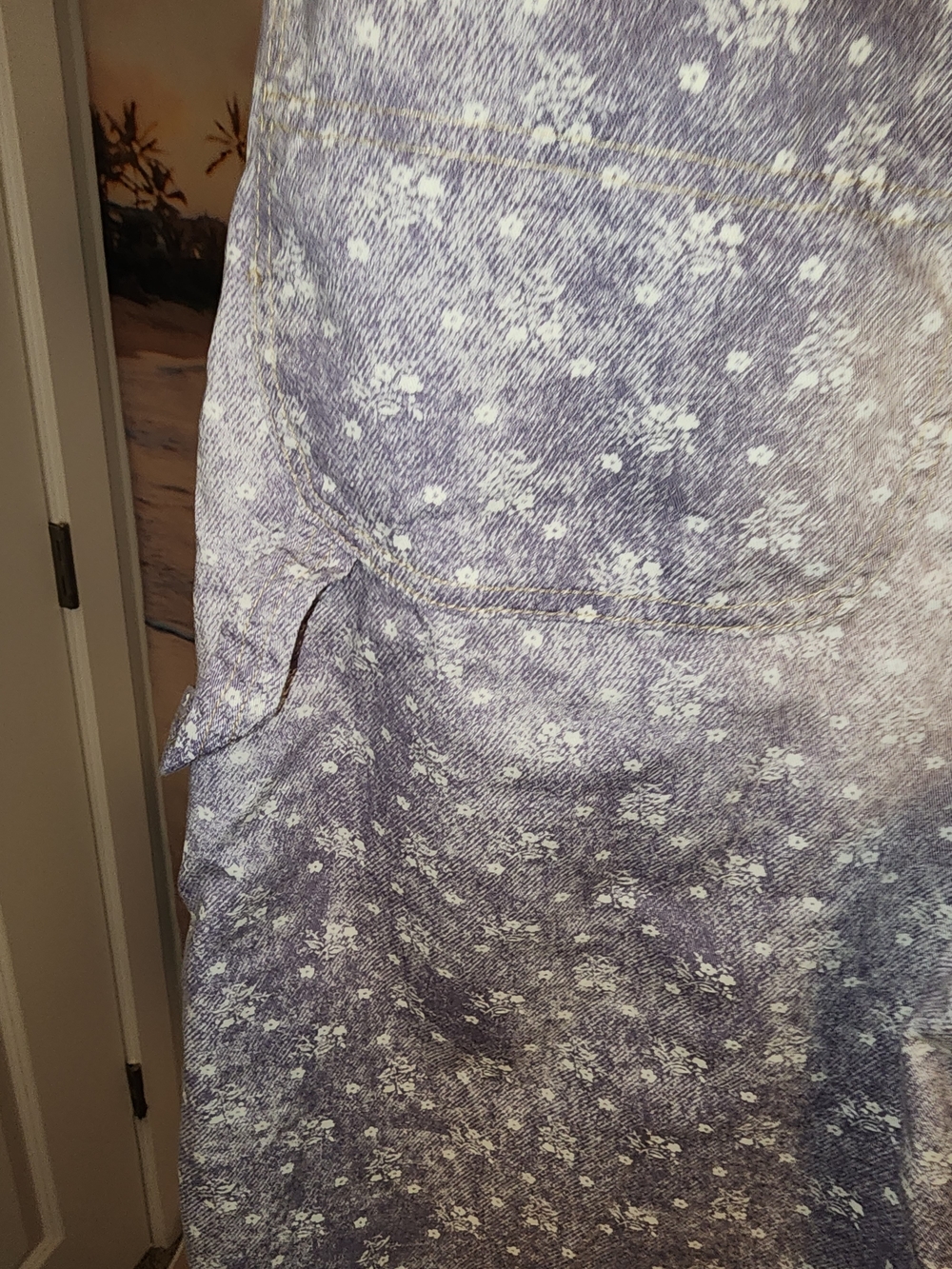 BDG Women's Lavender Floral Cargo Shorts - Picture 9 of 13